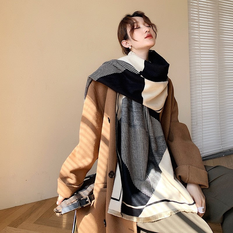 2022 Winter Cashmere Scarf Lady Design Luxury Brand Warm Pashmina Blanket Wraps Women Shawl Female Decoration Thick Foulard